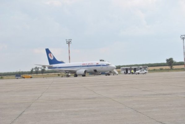 Curse noi pe Aeroportul Kogălniceanu: turiştii din Belarus vin în România cu avionul, să-şi petreacă vacanţele la Eforie